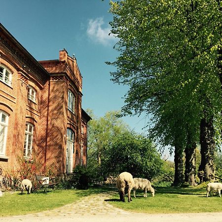 Gutshof Dubnitz - Ferienwohnung 1 "Carlo" Sassnitz Exteriér fotografie