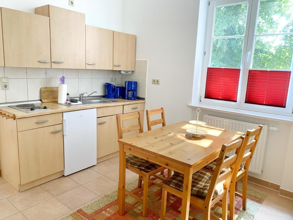 Gutshof Dubnitz - Ferienwohnung 1 "Carlo" Sassnitz Exteriér fotografie
