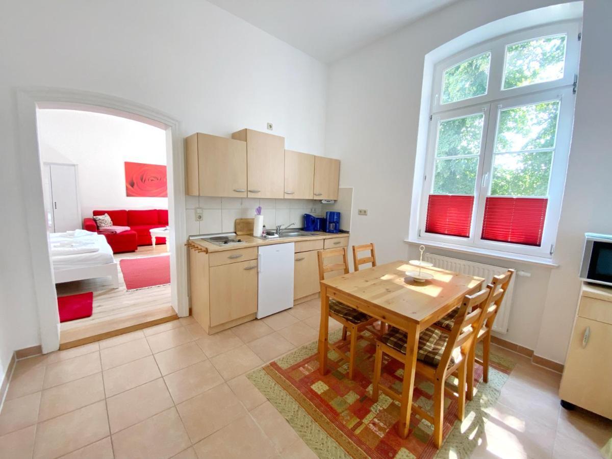 Gutshof Dubnitz - Ferienwohnung 1 "Carlo" Sassnitz Exteriér fotografie